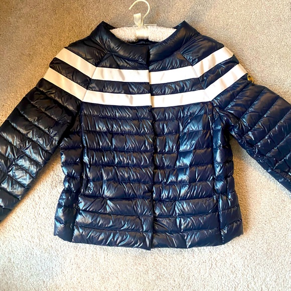 Chic light rain jacket - Escada - Picture 1 of 5